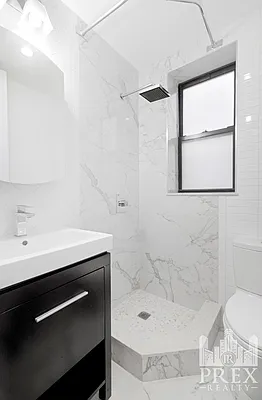 Bathroom, photo 3