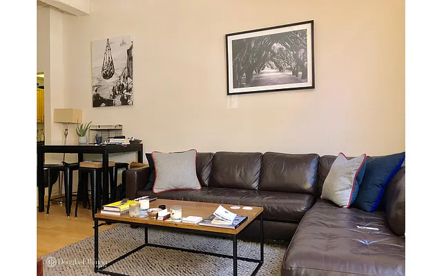 Rented by Douglas Elliman | media 21