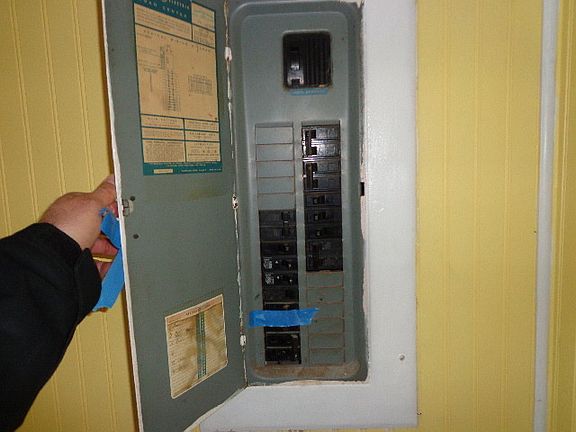 5th image of 20 Lancelot Ln