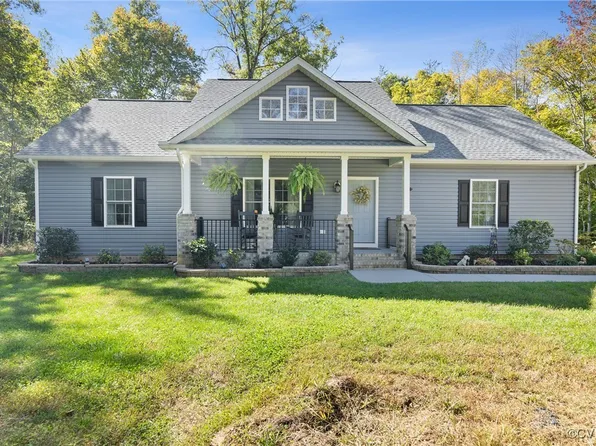895 Clement Town Rd, Powhatan, VA 23139