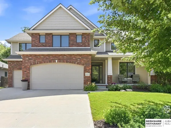 1521 S 195th Cir, Omaha, NE 68130