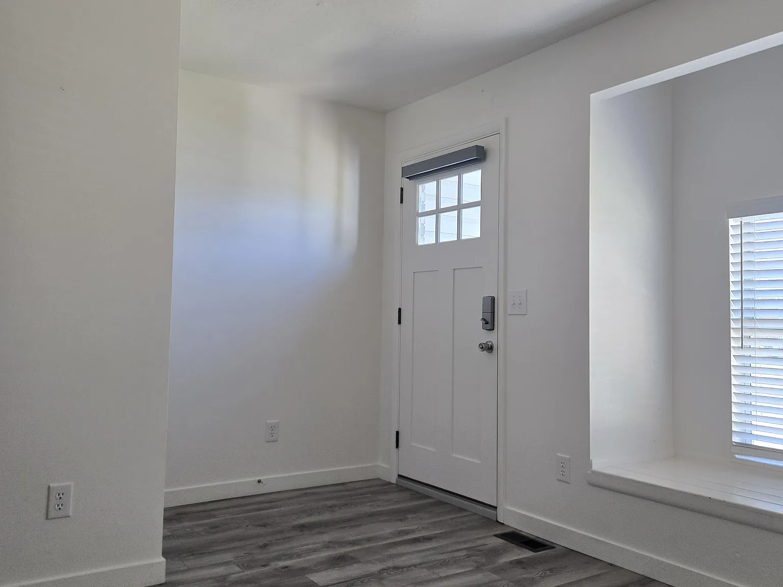 2 bed, 1162 sqft, $1,800 — Photo 3