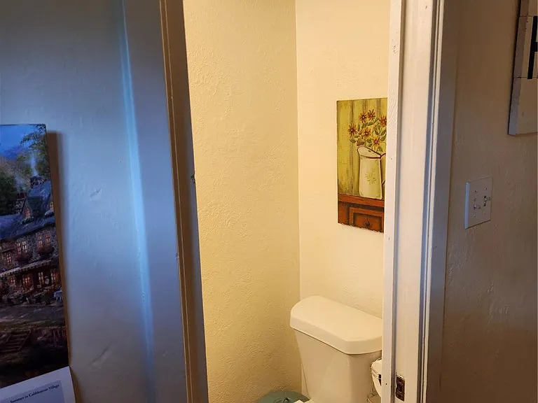 611 Peyton St — Photo 16