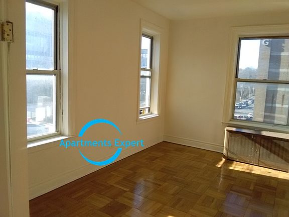 3rd image of 4206 Carpenter Ave #B2