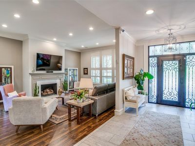 12657 Sunlight Dr, Dallas, TX, 75230