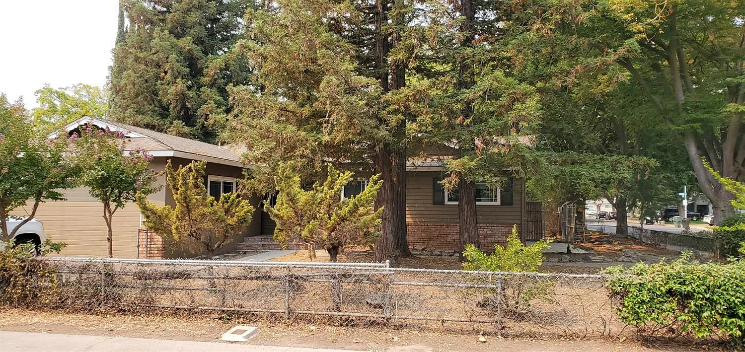 1913 Devin Dr photo 1