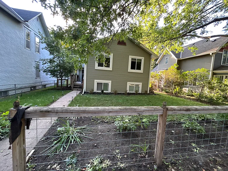 2218 22nd Ave S #A — Photo 19