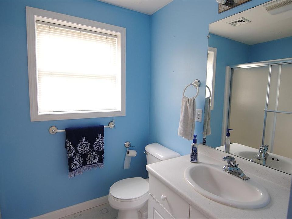1st image of 134 Barbara Ln #134