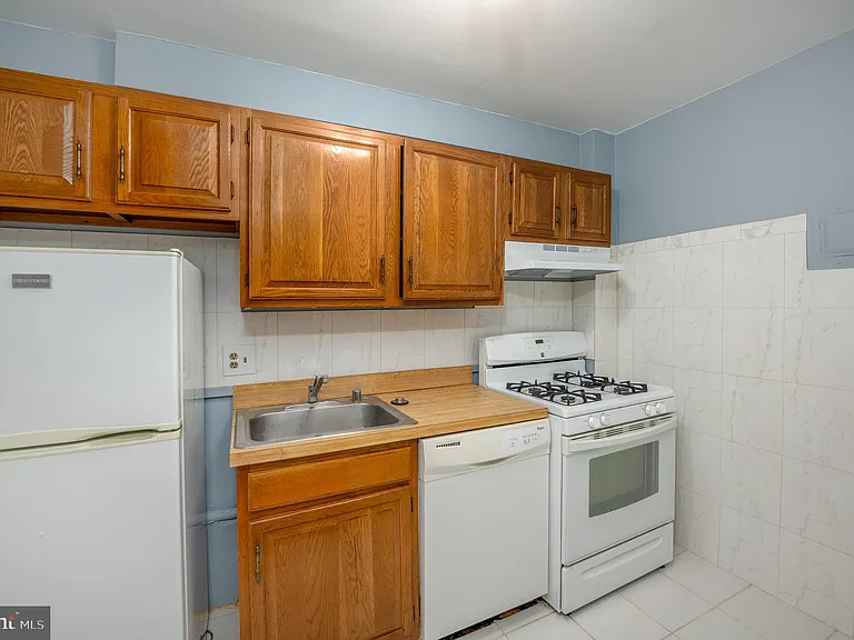 1330 New Hampshire Ave NW #902 — Photo 11