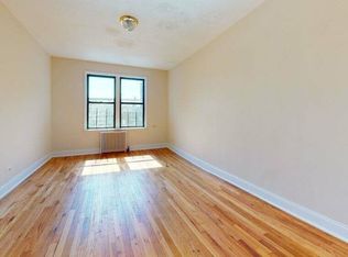 18-24 21st Ave #3D, Astoria, NY 11105