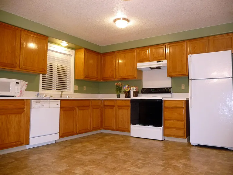 7616 NE 154th Ave — Photo 3