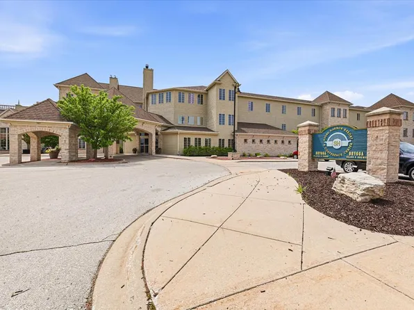 107 N 1st Ave #231/233, Sturgeon Bay, WI 54235