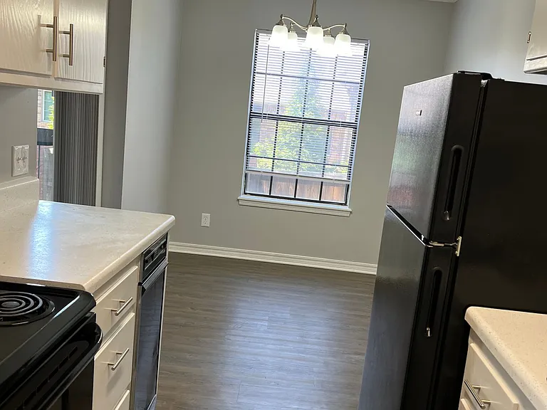 CM Properties of Fort Smith, LLC dba Oakwood Gardens — Photo 7