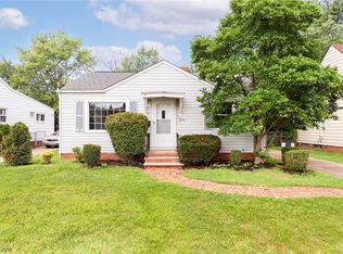 870 E 260th St, Euclid, OH 44132