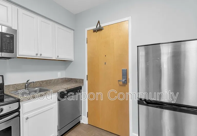 2136 Main St #102 — Photo 7