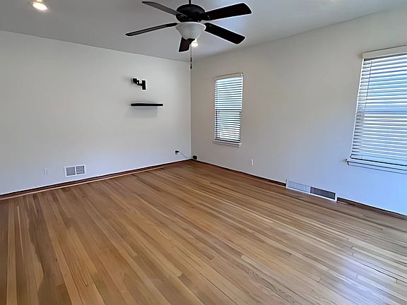 Upstairs Living Area