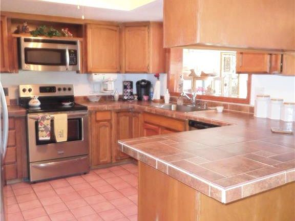 4th image of 2104 Lake Huron Dr