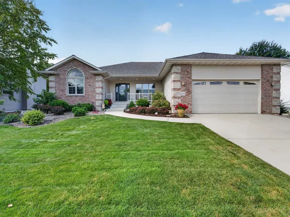 2055 Saint Albert The Great Dr, Sun Prairie, WI 53590