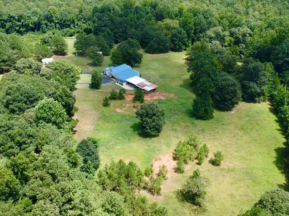 3015 1/2 Old West Point Rd, Lagrange, GA 30240