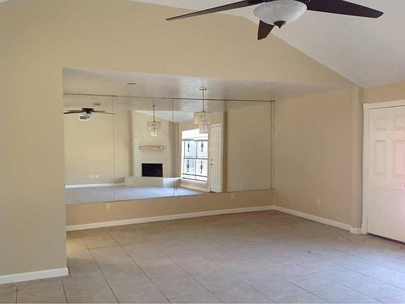 4th image of 19906 Bridgedale Ln