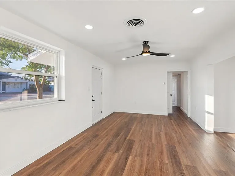 410 Virginia Ave — Photo 5