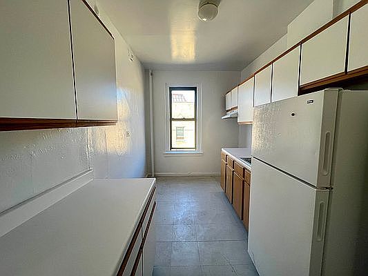 2nd image of 50 Seaman Ave #5N