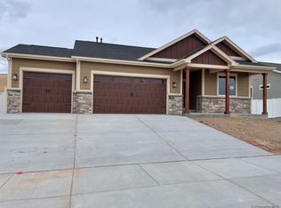 5106 Carla Dr, Cheyenne, WY 82009