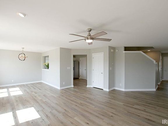 3rd image of 1306 Sourgum Ln