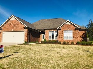 22969 Pin Oak Dr, Athens, AL 35613