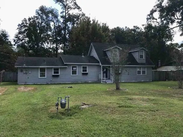 19132 Hector St, Mandeville, LA 70471