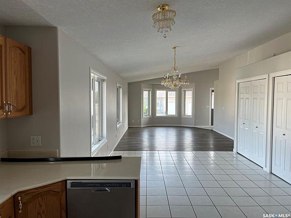 3rd image of 851 Carr TERRACE