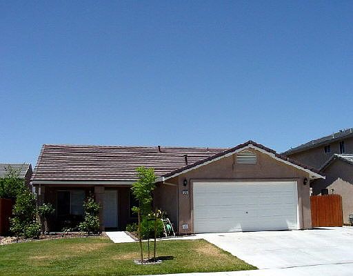 1st image of 123 E Lauriana Ln
