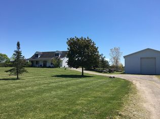 2535 Carleton West Rd, Carleton, MI 48117
