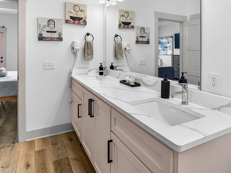 22520 Lakeview Dr — Photo 20
