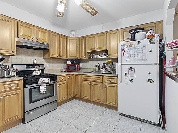 3rd image of 1478 72nd St #1