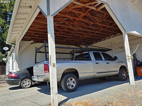 3rd image of 770 Quiet Mountain Rd