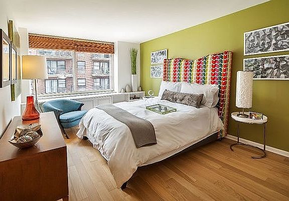 4th image of 240 E 86th St APT 11I