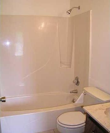 5th image of 548 Clifford St #548
