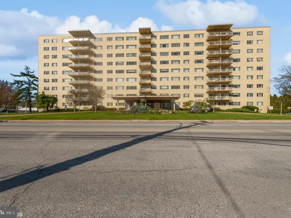 7121 Park Heights Ave Unit 305, Baltimore, MD 21215