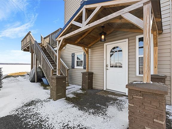 4th image of 2887 Lower Lake Rd