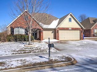 7212 E Jackson St, Broken Arrow, OK 74014