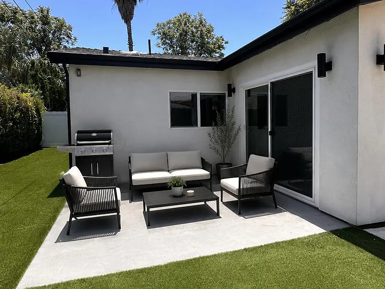 5456 Sale Ave — Photo 17