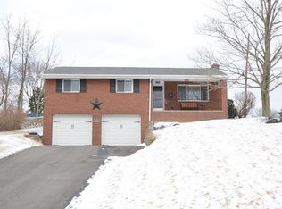 1097 Greenbriar Rd, Bethel Park, PA 15102