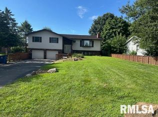1000 E Washington St, Riverton, IL 62561