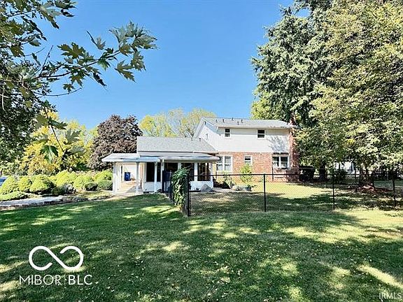 3rd image of 3505 W Pettigrew Dr