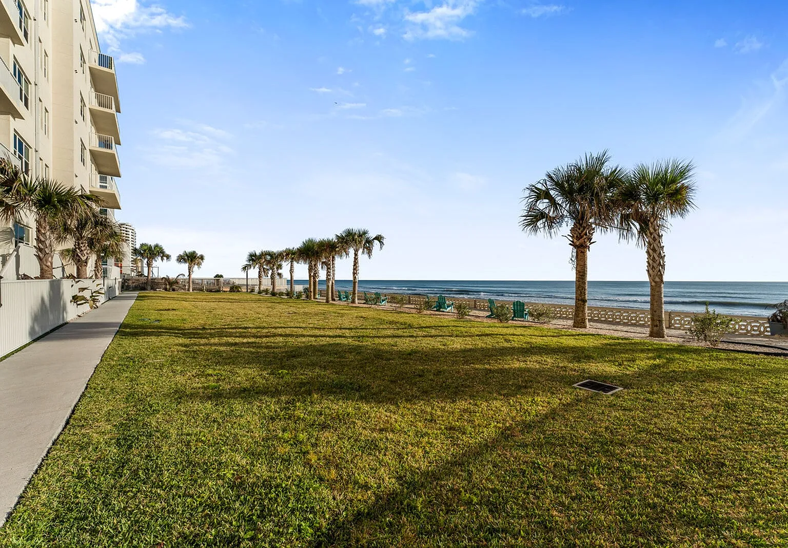 Triton Cay - Daytona Apartments — Photo 1