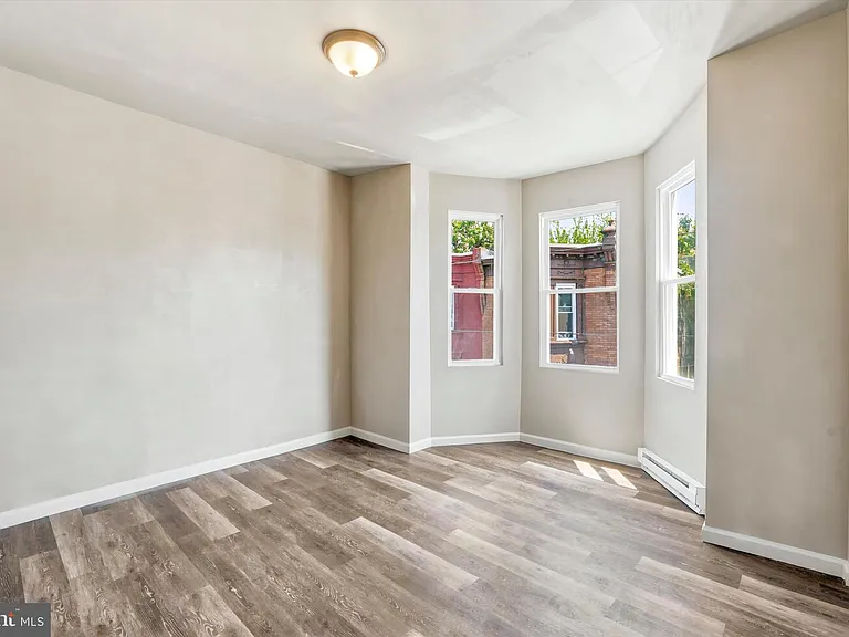3114 Custer St — Photo 11