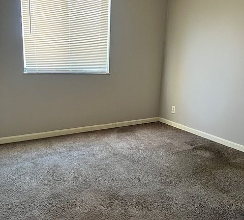 5th image of 480 Pedretti Ave #17626375