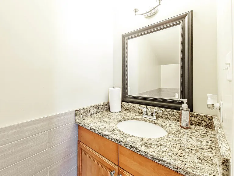 151 Dixie Ave — Photo 18
