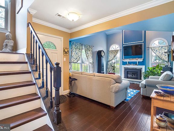 2nd image of 20 Parkview Way